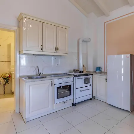 Holiday home Awesome In Peroj