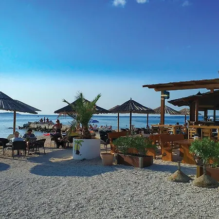 Awesome In Ferienhaus Peroj