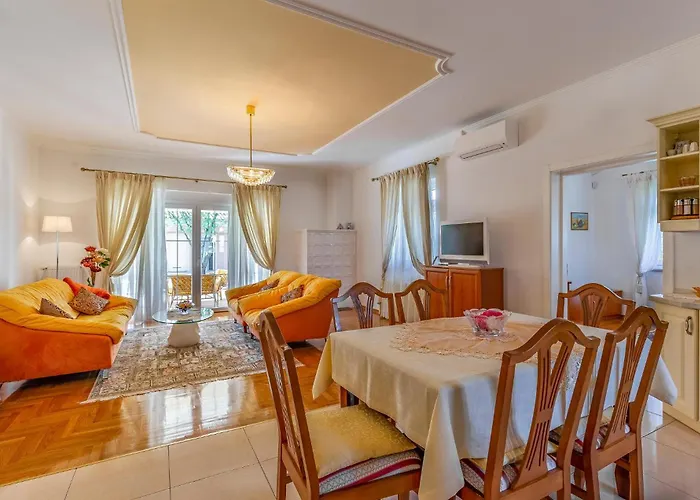 Ferienhaus Awesome In *